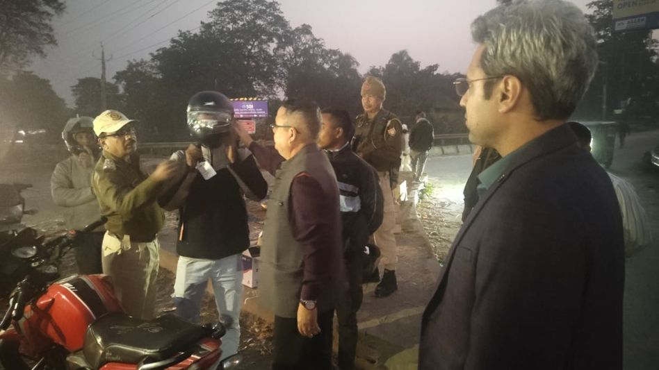 Assam: Barpeta DC spearheads inspection against traffic violators Assam: Barpeta DC spearheads inspection against traffic violators