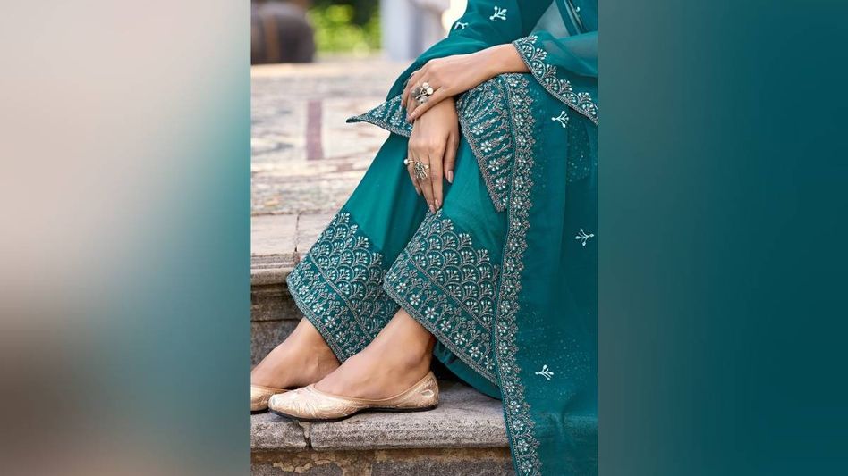 Assam: Woman fined Rs 5000, ostracized for wearing 'salwar-kameez' in Darrang district Assam: Woman fined Rs 5000, ostracized for wearing 'salwar-kameez' in Darrang district