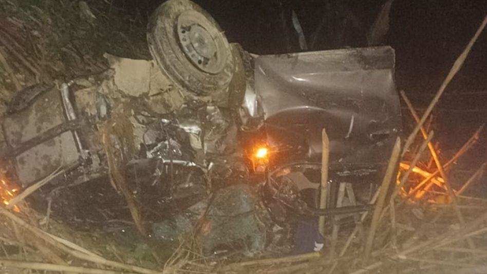 Tripura: Kolkata family enroute to Jampui Hills injured after vehicle falls into gorge Tripura: Kolkata family enroute to Jampui Hills injured after vehicle falls into gorge