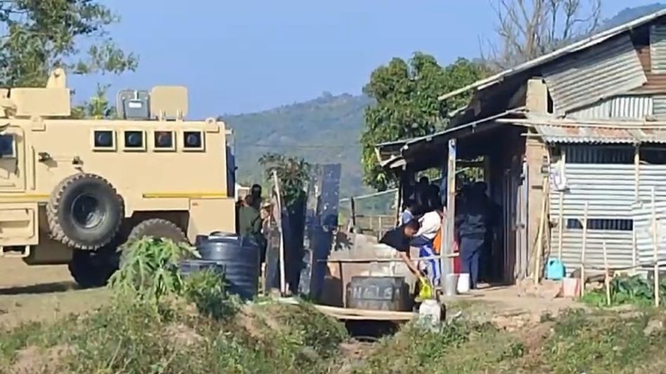 Manipur: Two including police personnel injured in gunfight Manipur: Two including police personnel injured in gunfight