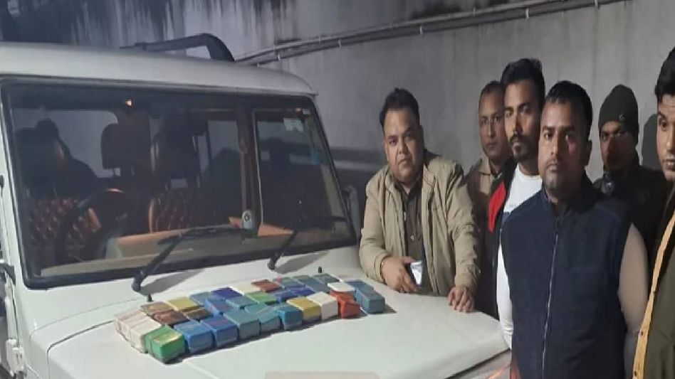 Assam police foil narcotics smuggling operation, arrest 4 with heroin in Guwahati hotel Assam police foil narcotics smuggling operation, arrest 4 with heroin in Guwahati hotel