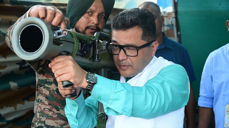 Assam: Indian Army organizes weapon and equipment display in Margherita Assam: Indian Army organizes weapon and equipment display in Margherita