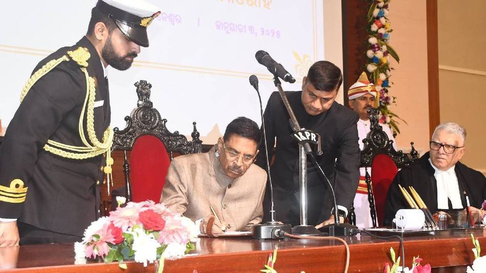 Ex-Mizoram Governor Dr Kambhampati takes oath as Odisha Governor Ex-Mizoram Governor Dr Kambhampati takes oath as Odisha Governor