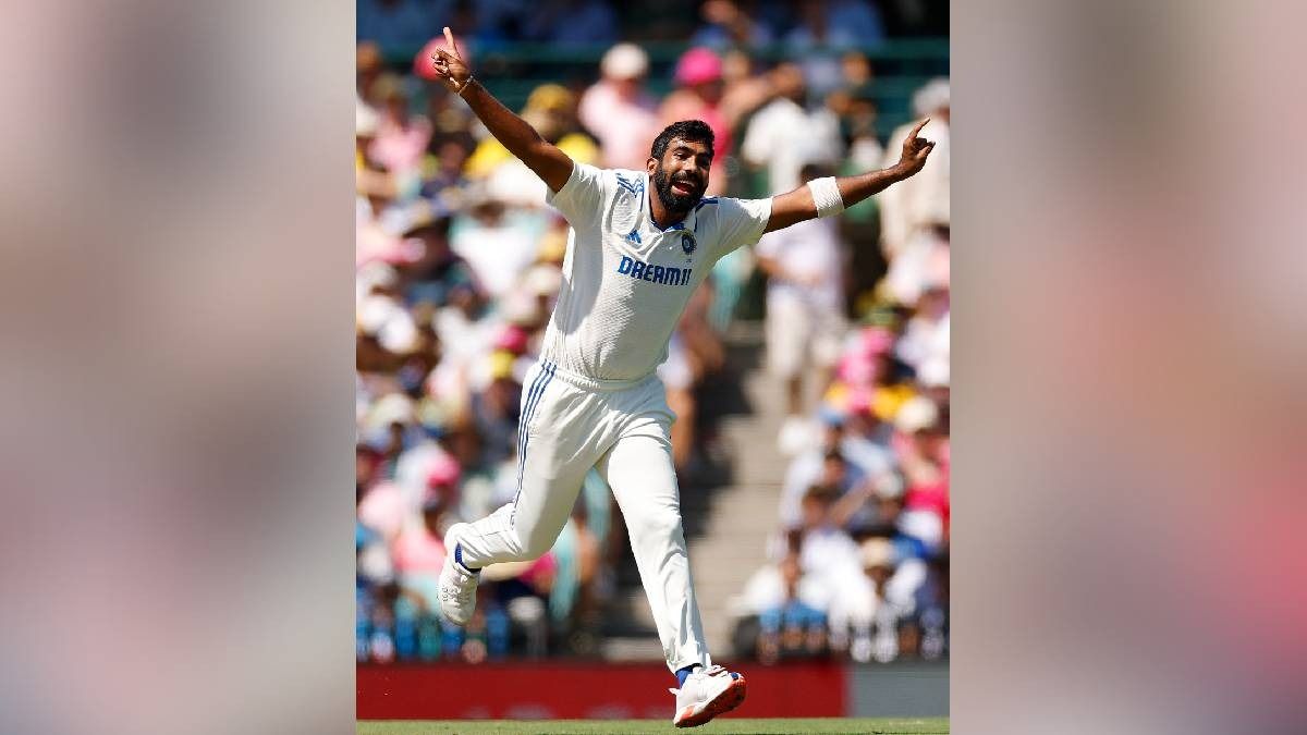 Ind vs Aus Sydney Test: Bumrah leaves field for precautionary scans, Kohli takes charge Ind vs Aus Sydney Test: Bumrah leaves field for precautionary scans, Kohli takes charge