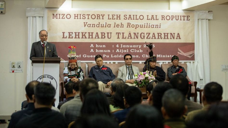 Mizoram CM unveils book on "Mizo History and Great Chiefs of Sailo: Vandula & Ropuiliani" Mizoram CM unveils book on "Mizo History and Great Chiefs of Sailo: Vandula & Ropuiliani"