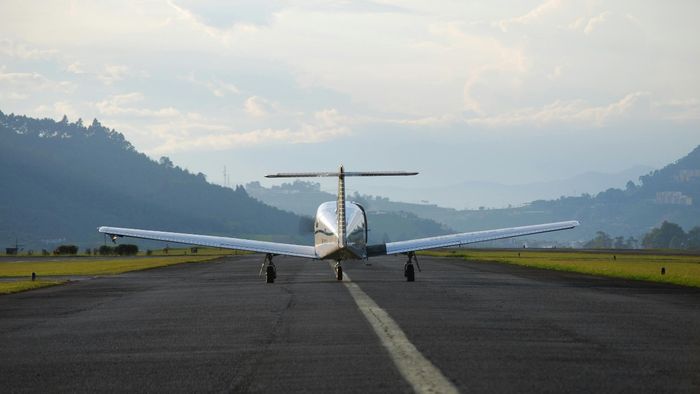 Aircraft with 76 on board makes emergency landing in Nepal's Tribhuvan International Airport (Representative image)