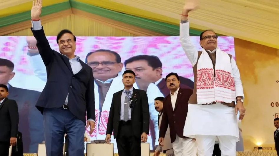 Shivraj Singh Chouhan virtually inaugurates 50,000 PMAY-G houses, distributes agricultural equipment in Assam Shivraj Singh Chouhan virtually inaugurates 50,000 PMAY-G houses, distributes agricultural equipment in Assam