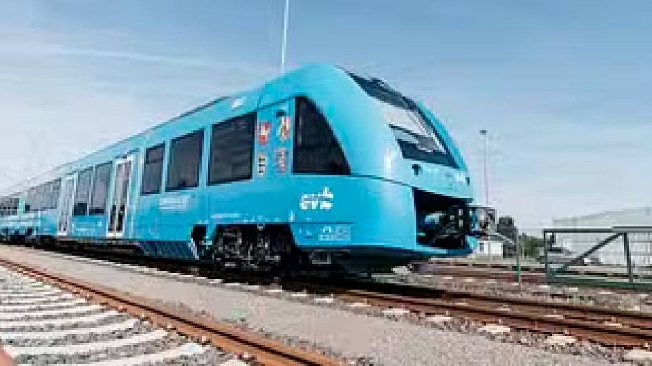 Indian Railways develops world’s most powerful hydrogen train engine Indian Railways develops world’s most powerful hydrogen train engine