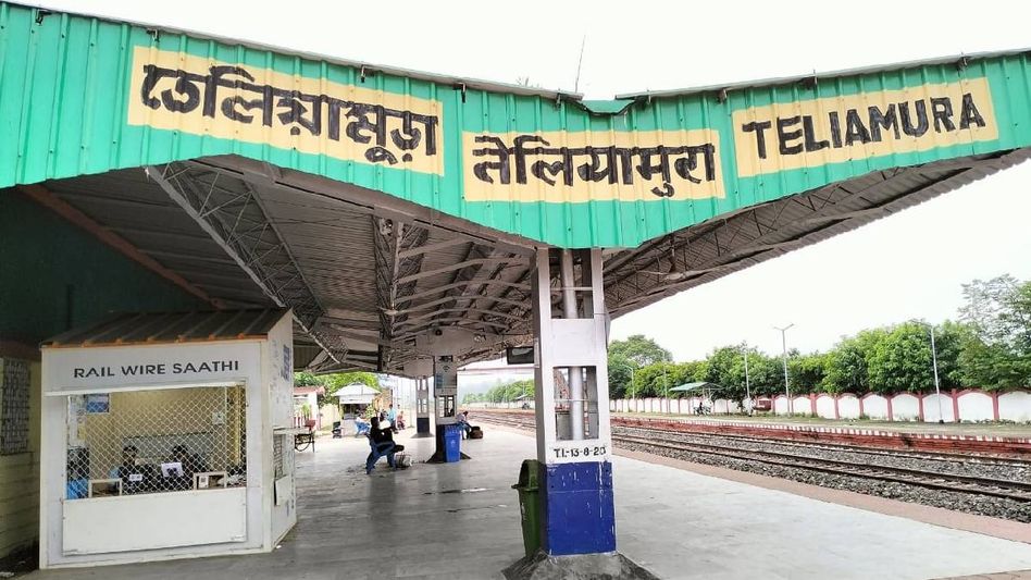 4 Bangladeshi nationals and Indian tout arrested for illegal entry in Tripura 4 Bangladeshi nationals and Indian tout arrested for illegal entry in Tripura