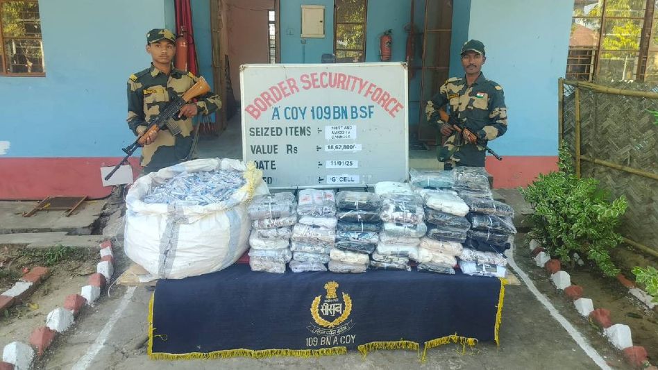 Tripura: BSF foils smuggling bid, detains three Bangladeshi nationals, IG reviews bordering areas Tripura: BSF foils smuggling bid, detains three Bangladeshi nationals, IG reviews bordering areas