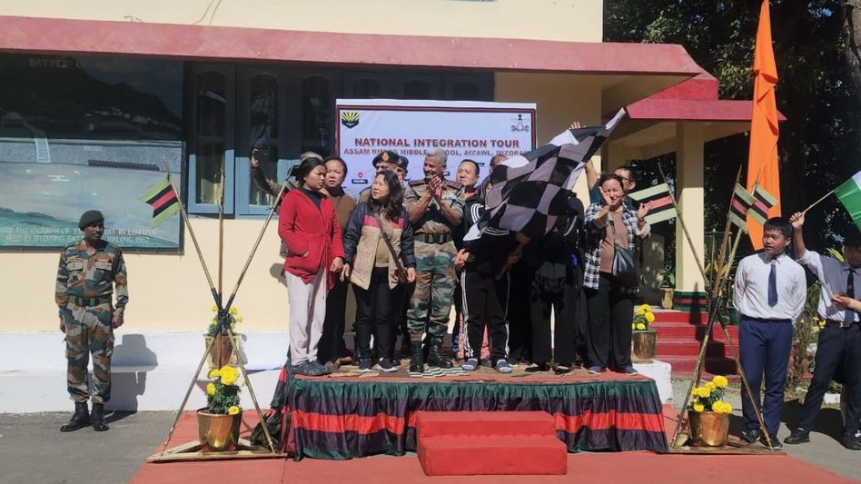 Mizoram: Assam Rifles flags off national integration tour for Aizawl school students Mizoram: Assam Rifles flags off national integration tour for Aizawl school students