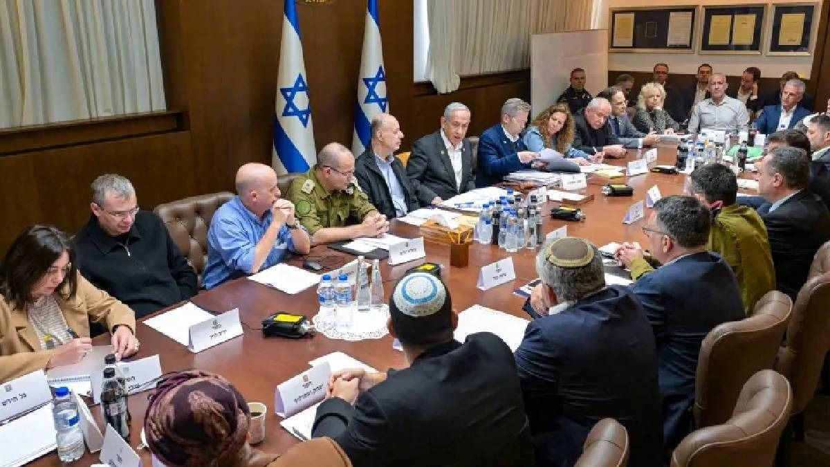 Israel approves ceasefire and hostage deal with Hamas 