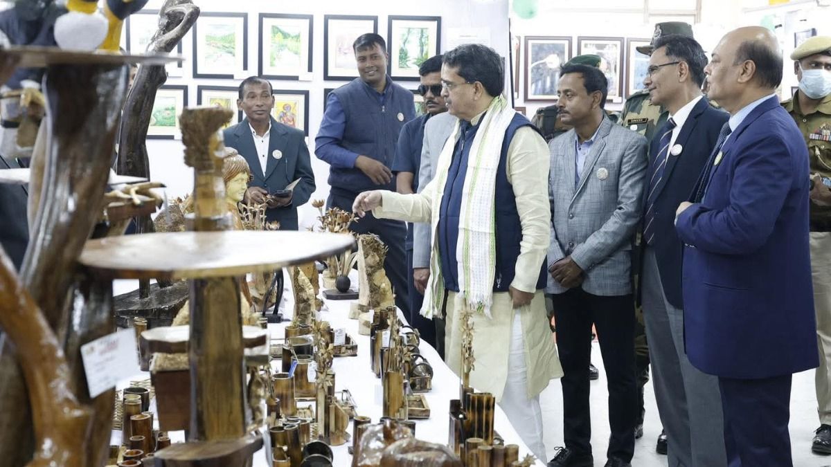 Tripura CM inaugurates art and craft exhibition, showcasing artistic talent of police personnel
