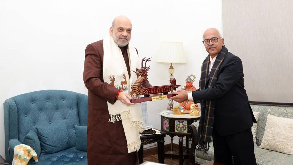 Manipur Governor meets Amit Shah, discusses situation in state Manipur Governor meets Amit Shah, discusses situation in state