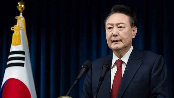 Protests erupt in South Korea after Seoul court extends President Yoon's detention