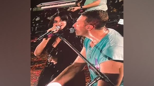 Jasleen Royal joins Chris Martin on stage at Coldplay's Mumbai concert  