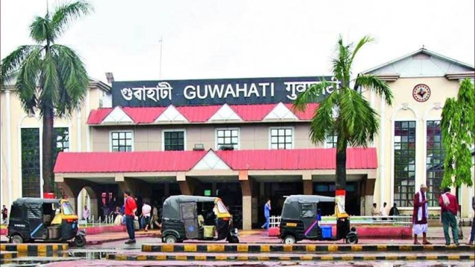 Assam: Woman delivers baby on Guwahati Railway Station platform Assam: Woman delivers baby on Guwahati Railway Station platform