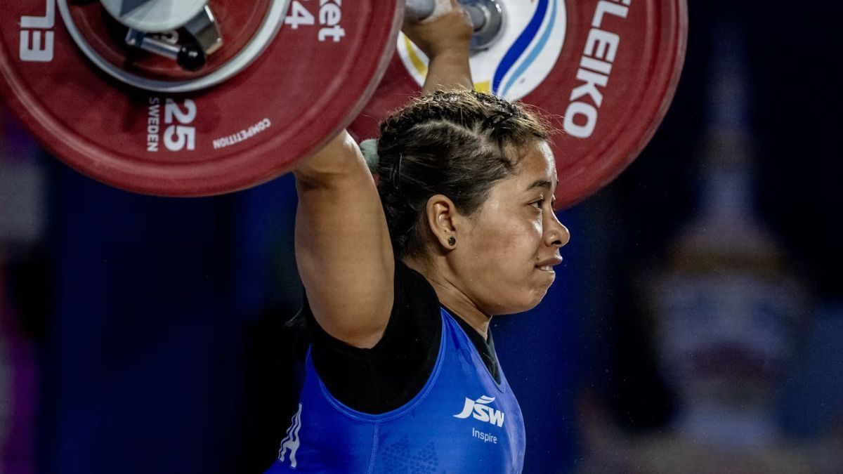 Manipur surges to top of medal tally, Bindyarani Devi breaks national record