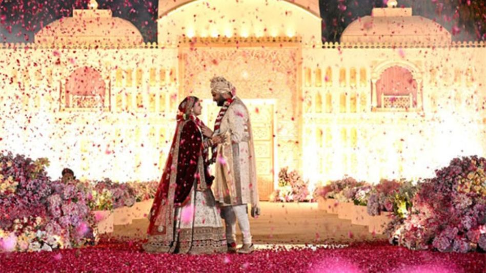 Jeet Adani gets hitched, Gautam Adani donates Rs 10,000 crore for social causes Jeet Adani gets hitched, Gautam Adani donates Rs 10,000 crore for social causes