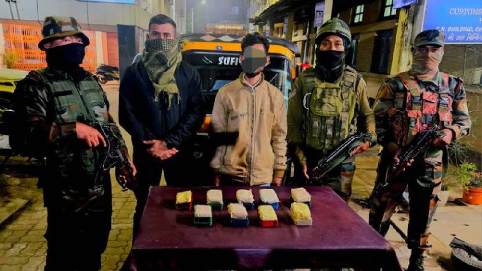 Assam Rifles seizes brown sugar worth Rs 86.10 lakh in Cachar, one apprehended Assam Rifles seizes brown sugar worth Rs 86.10 lakh in Cachar, one apprehended