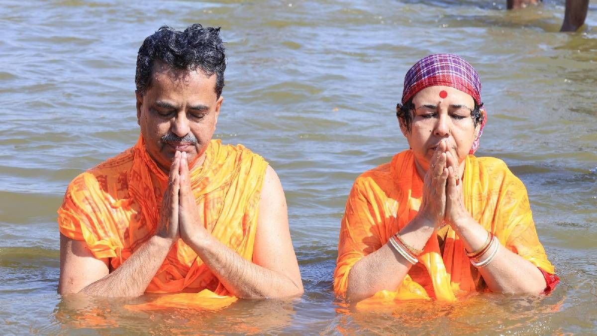 "Unforgettable experience": Tripura CM takes holy dip at Sangam with family