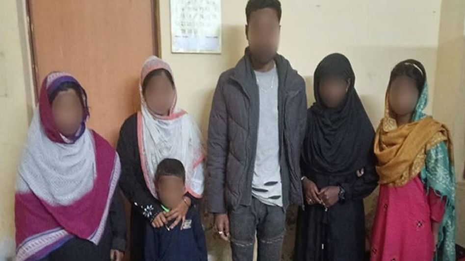 Tripura BSF apprehend five Bangladeshis, suspected Indian tout at Teliamura railway station Tripura BSF apprehend five Bangladeshis, suspected Indian tout at Teliamura railway station