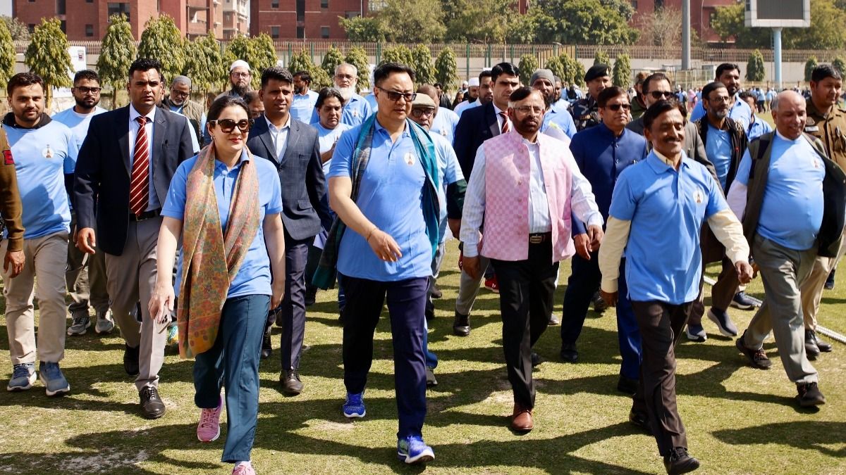 Union Minister Kiren Rijiju stresses fitness for pilgrims at Haj Walkathon 2025