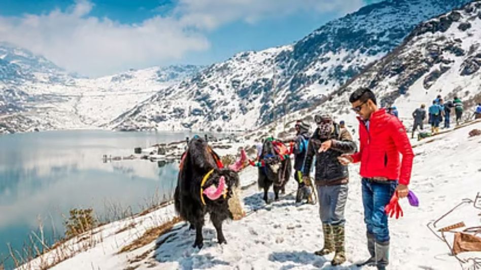 Sikkim leads Northeast in welcoming foreign tourists, records 1.62 lakh visitors in 2022-23 Sikkim leads Northeast in welcoming foreign tourists, records 1.62 lakh visitors in 2022-23