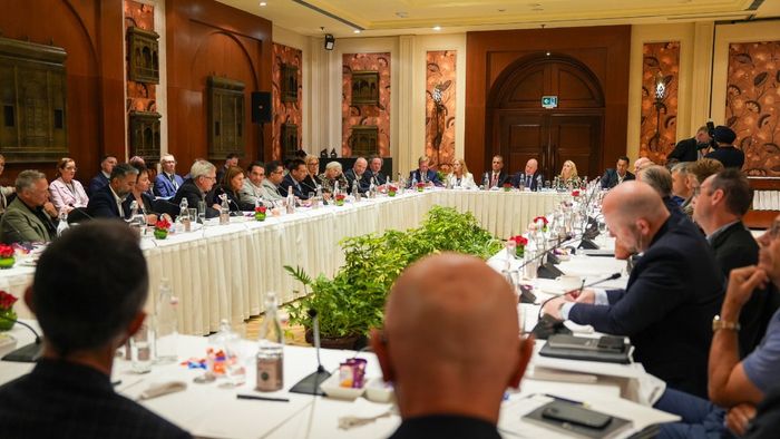 New Zealand PM Luxon highlights Indian community’s role, strengthens ties with India