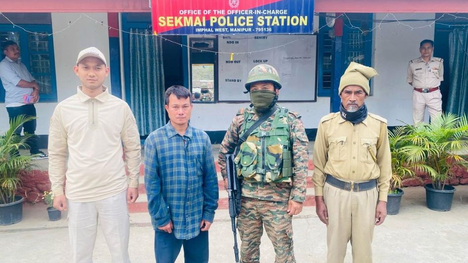 Army rescues civilian in Manipur's Kangpokpi, averts potential communal clash Army rescues civilian in Manipur's Kangpokpi, averts potential communal clash