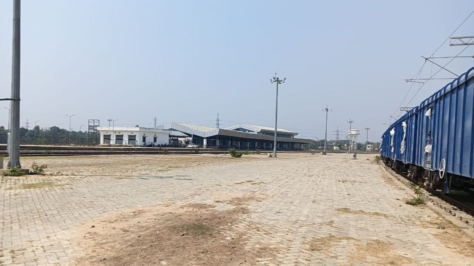 First-ever goods train from Guwahati reaches Tripura's Nischintapur First-ever goods train from Guwahati reaches Tripura's Nischintapur