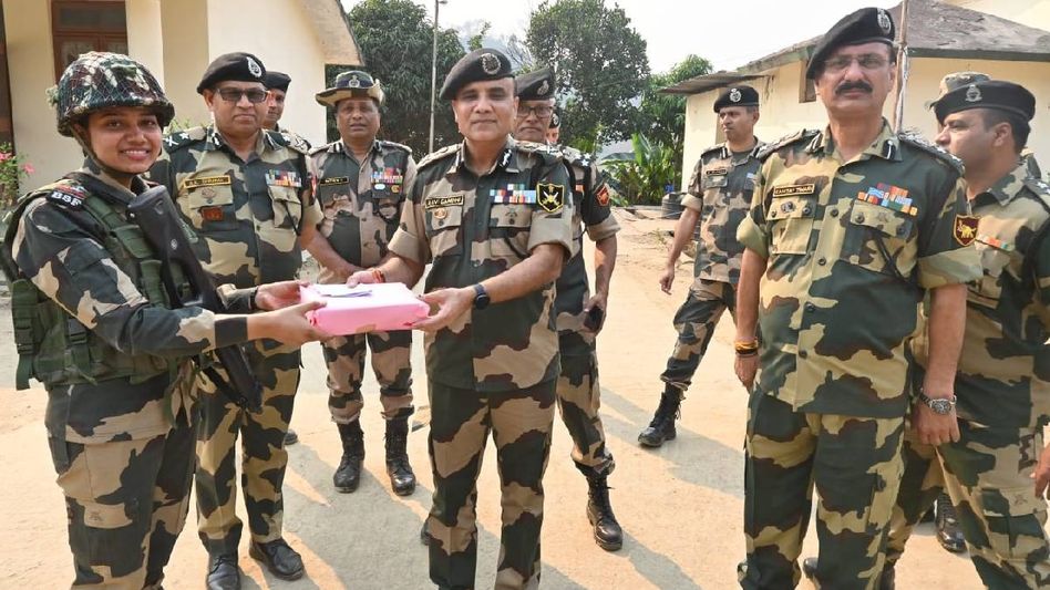 BSF Additional Director General assesses Tripura’s first all-women border outpost BSF Additional Director General assesses Tripura’s first all-women border outpost