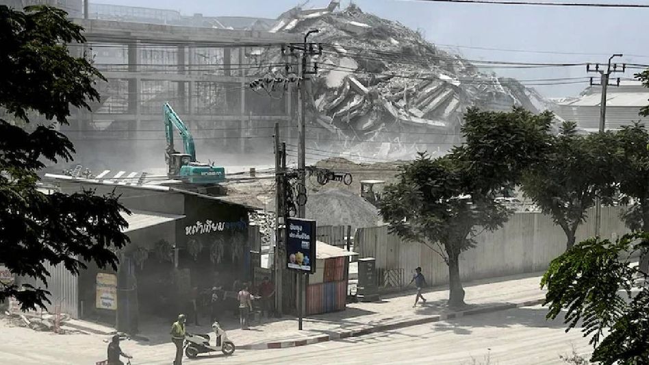 Myanmar-Bangkok earthquakes: Two killed, tremors jolt Northeast Myanmar-Bangkok earthquakes: Two killed, tremors jolt Northeast