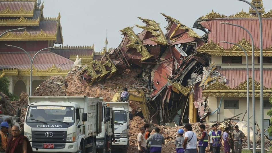 Myanmar earthquake death toll rises to 2,056 as rescuers race against time looking for survivors Myanmar earthquake death toll rises to 2,056 as rescuers race against time looking for survivors