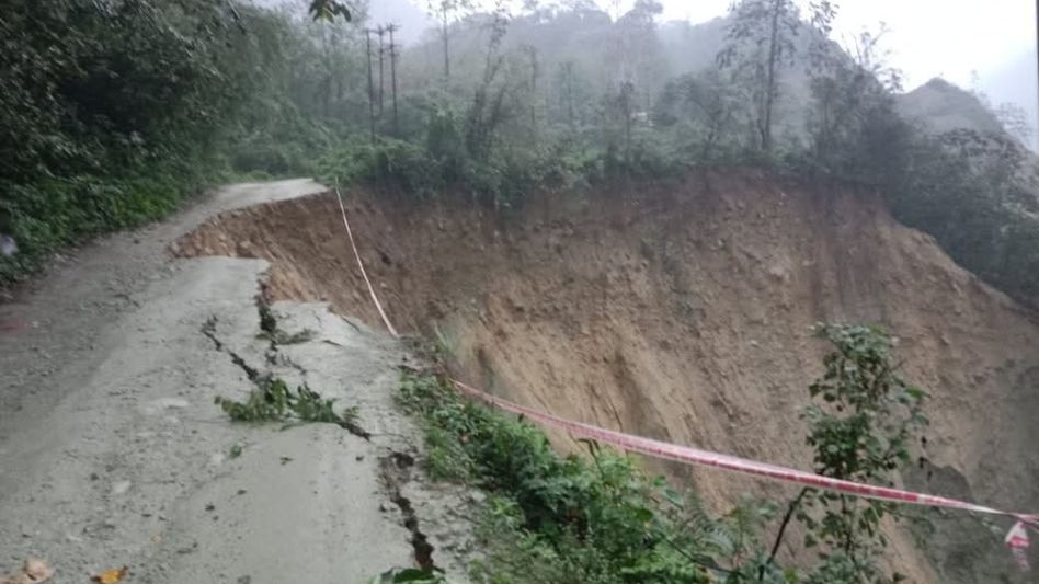 Arunachal: NH-113 connecting Indo-China, Indo-Myanmar borders cut off due to heavy rains Arunachal: NH-113 connecting Indo-China, Indo-Myanmar borders cut off due to heavy rains