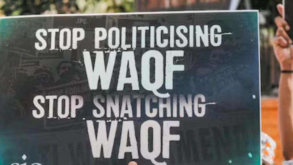 Protests in Manipur's Imphal Valley over Waqf Bill Protests in Manipur's Imphal Valley over Waqf Bill