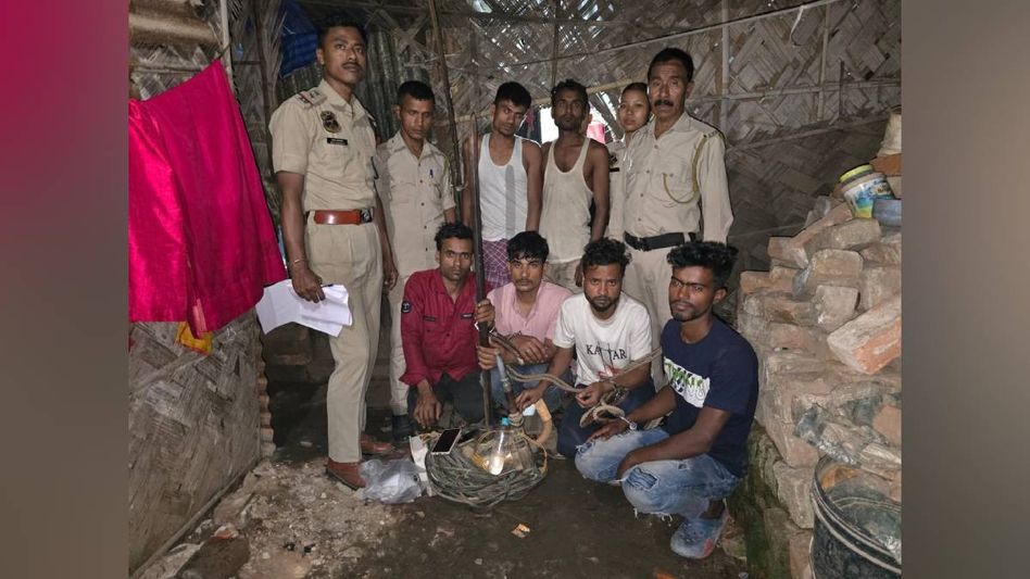 Assam police foil dacoity plot; four arrested from Dhubri Assam police foil dacoity plot; four arrested from Dhubri