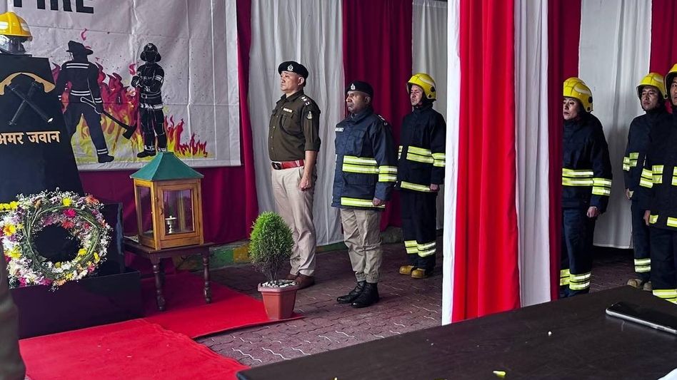 Sikkim observes Fire Service Week with tributes and awareness initiatives Sikkim observes Fire Service Week with tributes and awareness initiatives