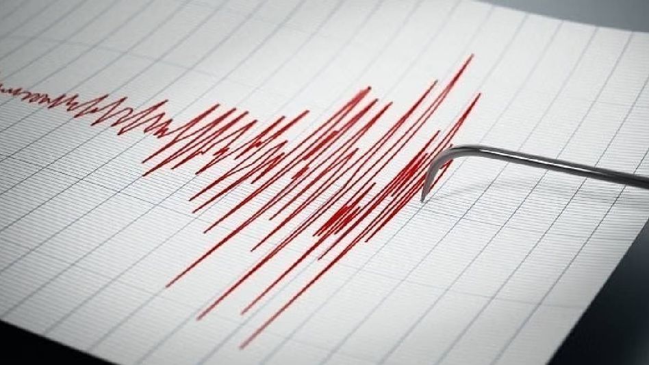 5.8 magnitude earthquake hits Afghanistan, tremors felt in Jammu and Kashmir 5.8 magnitude earthquake hits Afghanistan, tremors felt in Jammu and Kashmir