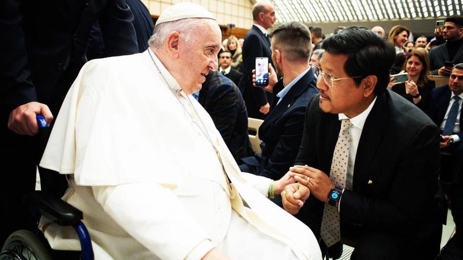 Meghalaya CM mourns passing of "people's" Pope Francis, recalls 2022 Vatican visit Meghalaya CM mourns passing of "people's" Pope Francis, recalls 2022 Vatican visit