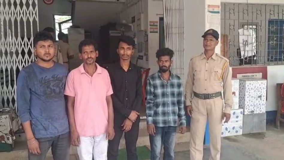 Tripura: Bangladeshi nationals, Indian touts arrested border crackdown Tripura: Bangladeshi nationals, Indian touts arrested border crackdown