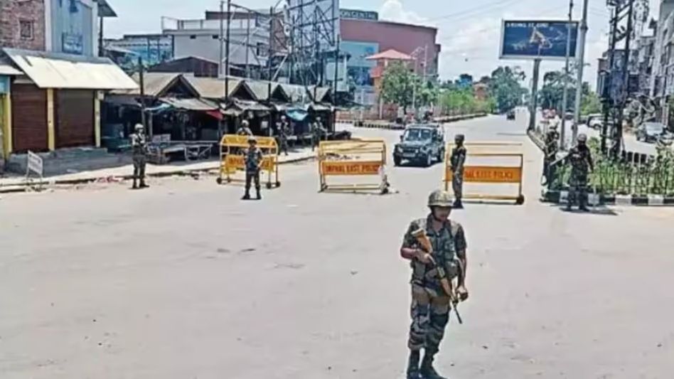 Manipur bandh disrupts life in Imphal valley amid outcry over 'custodial death' Manipur bandh disrupts life in Imphal valley amid outcry over 'custodial death'