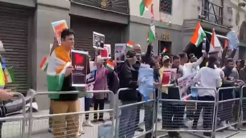 Indian diaspora stages counter-protest against Pakistan in London over Pahalgam terror attack Indian diaspora stages counter-protest against Pakistan in London over Pahalgam terror attack