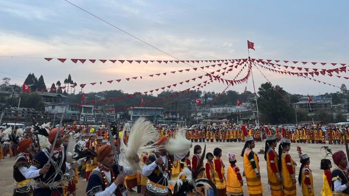 Meghalaya: Khasi cultural heritage celebrated at Laitkor's Shad Suk Mynsiem festival
