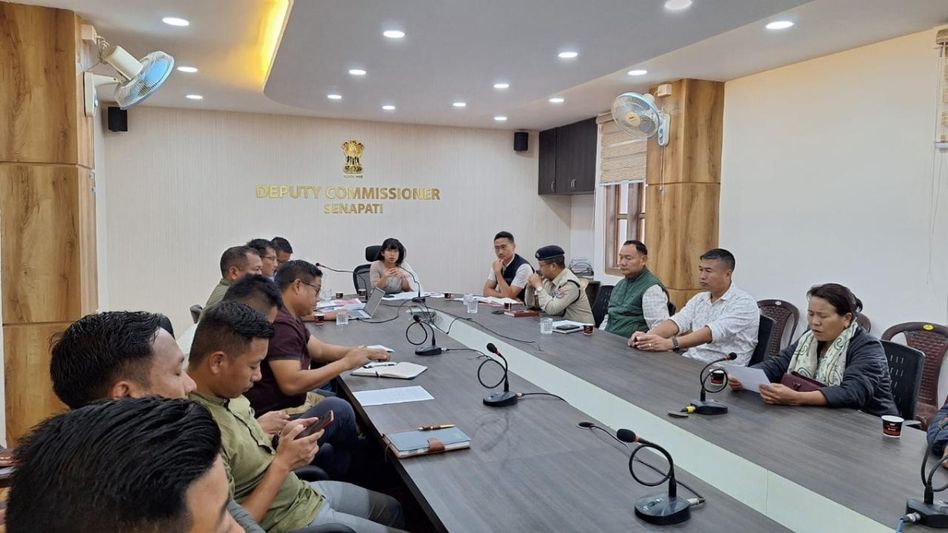 Manipur: Senapati DC chairs meeting addressing rampant waste dumping Manipur: Senapati DC chairs meeting addressing rampant waste dumping
