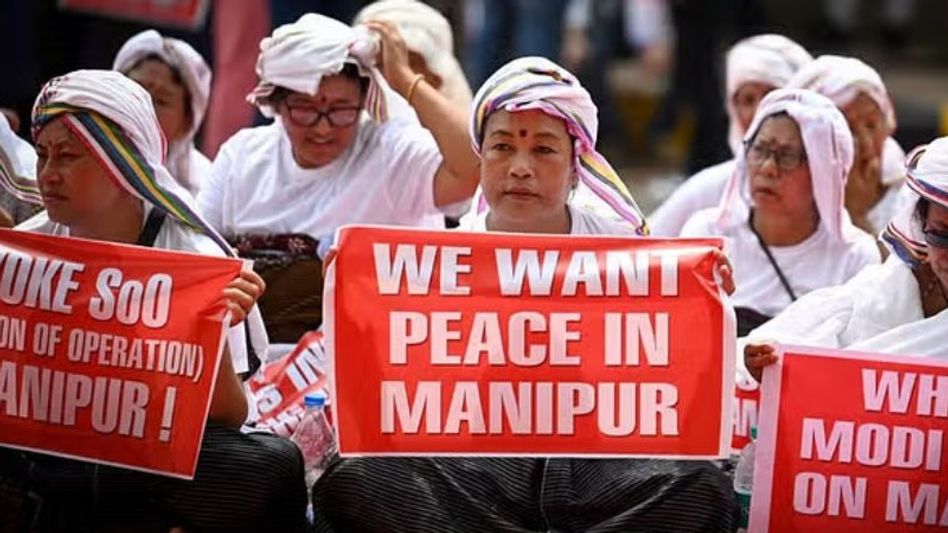 21 Manipur MLAs submit memorandum to PM Modi, demanding reinstatement of elected government 21 Manipur MLAs submit memorandum to PM Modi, demanding reinstatement of elected government