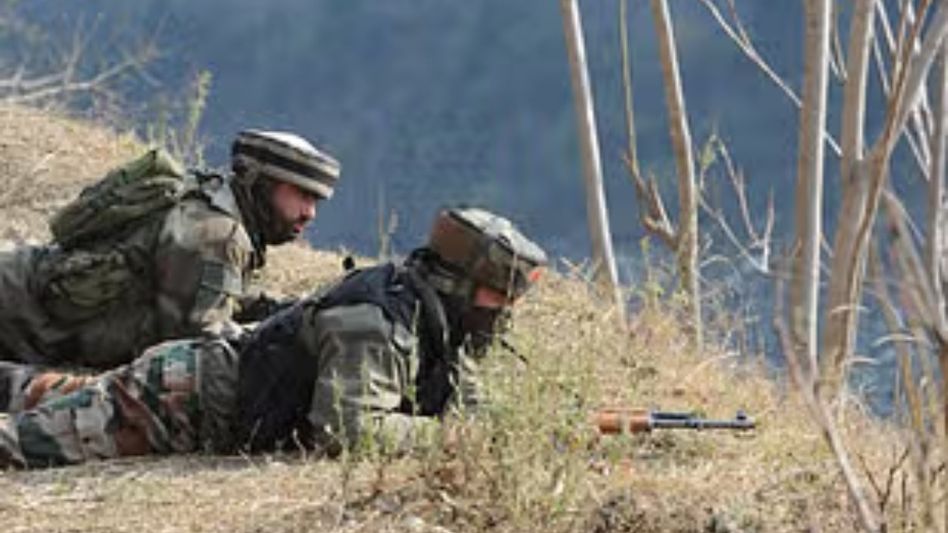 Indian Army responds firmly to unprovoked firing by Pakistan along LoC in J&K Indian Army responds firmly to unprovoked firing by Pakistan along LoC in J&K