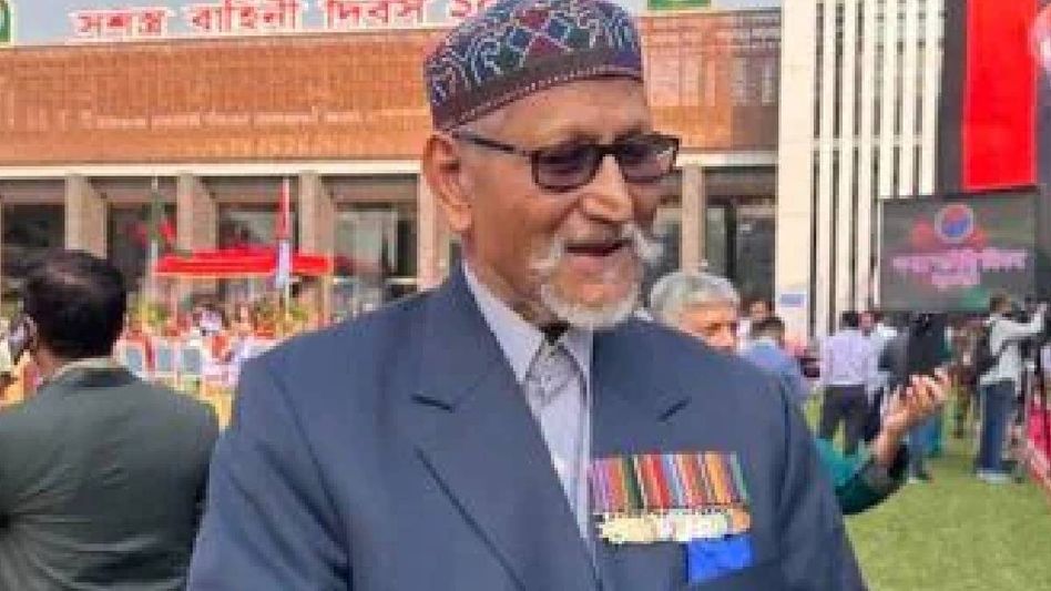 "Occupy northeast if India attacks Pakistan": Former Bangladesh army officer "Occupy northeast if India attacks Pakistan": Former Bangladesh army officer