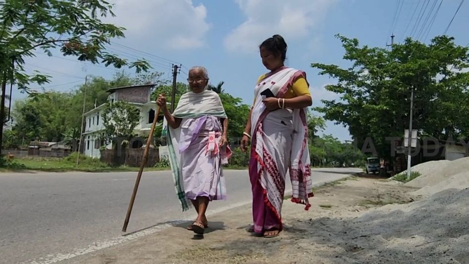 Democratic spirit shines: 105-year-old grandmother votes in Assam's Bongaigaon Democratic spirit shines: 105-year-old grandmother votes in Assam's Bongaigaon