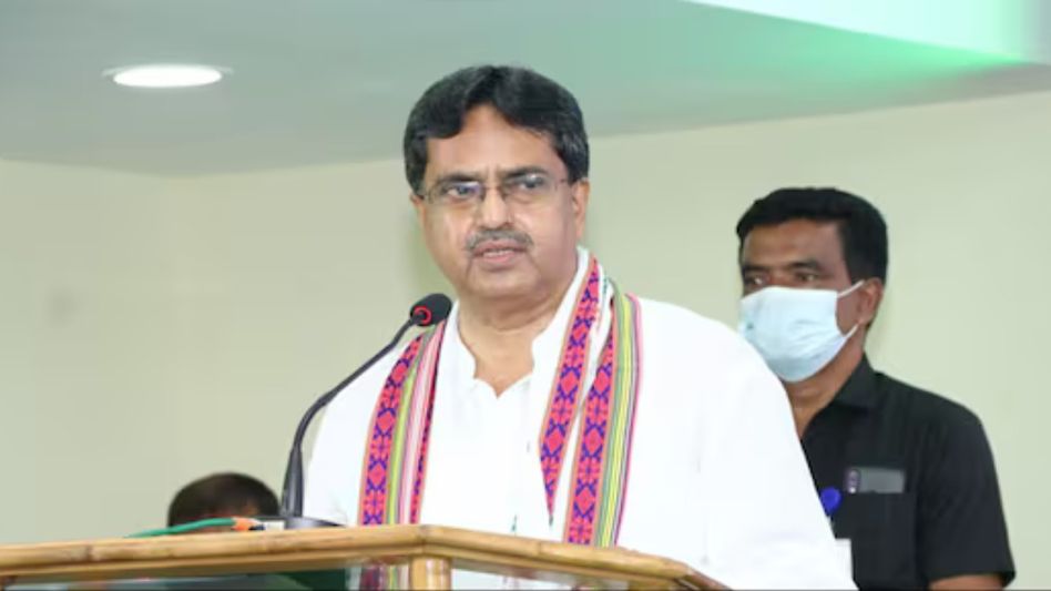 Tripura CM urges swift action to ensure clean drinking water in affected areas Tripura CM urges swift action to ensure clean drinking water in affected areas